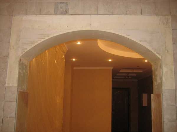 Арка шпатлевки выглядит так