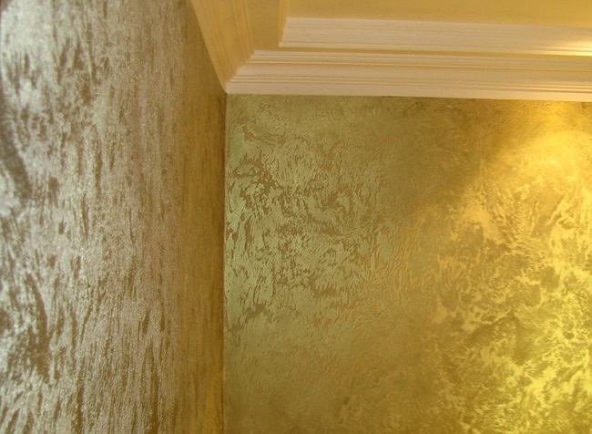 фактурная штукатурка мокрый шелк золотистая